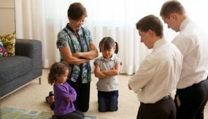 奉耶穌基督的名祈禱